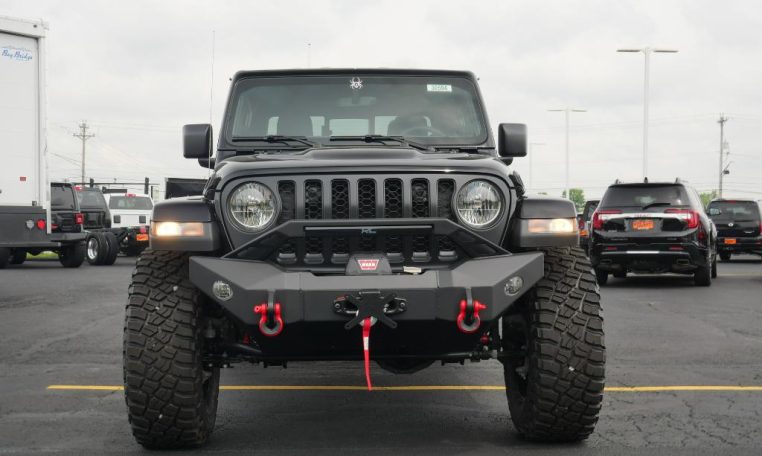 Lifted 2021 Jeep Gladiator - SCA Performance Black Widow | 30594T ...