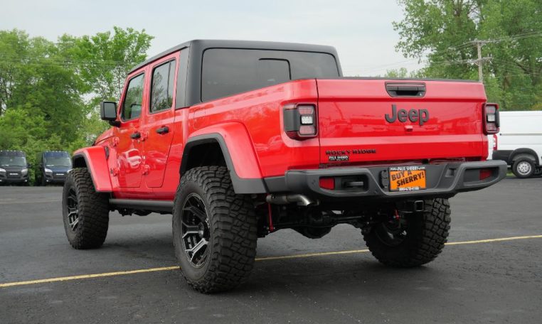 Lifted 2022 Jeep Gladiator - Rocky Ridge Trucks K2